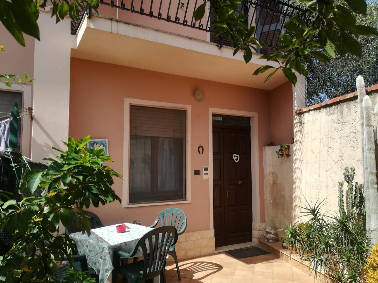 Casa Anna Maria Appartement Iglesias Buitenkant foto